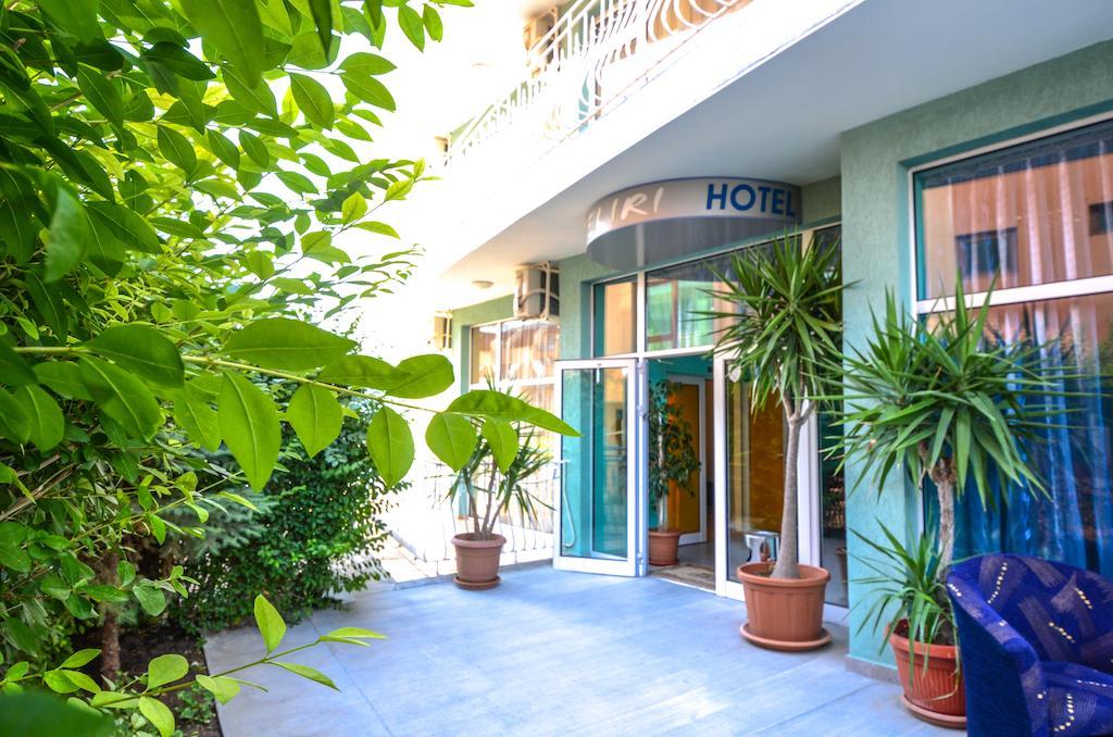 נסבר Family Hotel Eliri מראה חיצוני תמונה