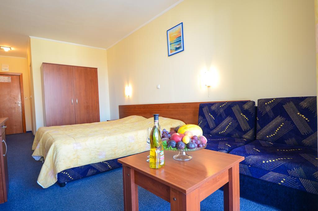 נסבר Family Hotel Eliri חדר תמונה