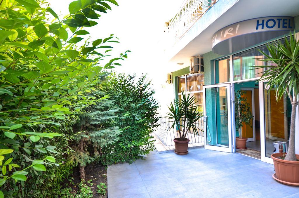 נסבר Family Hotel Eliri מראה חיצוני תמונה