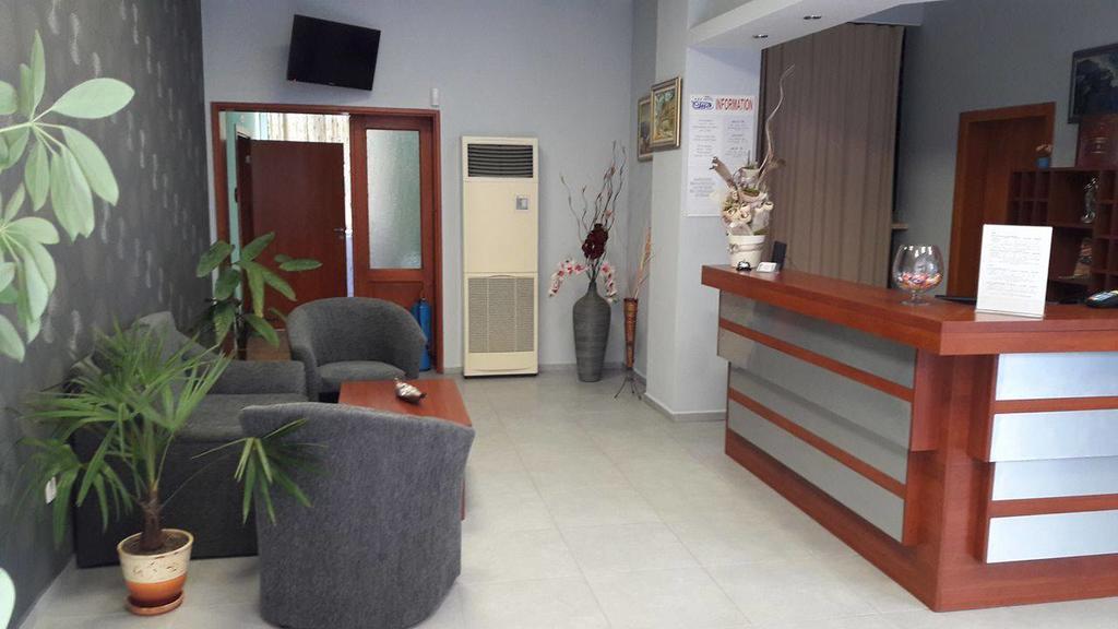 נסבר Family Hotel Eliri מראה חיצוני תמונה